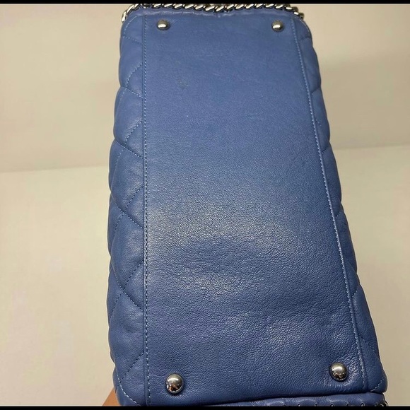 💙Chanel Quilted Leather Chain Around Bowler Bag💙 - Picture 5 of 11